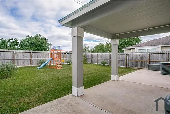18110 Shallow Leaf Ln — Photo 32