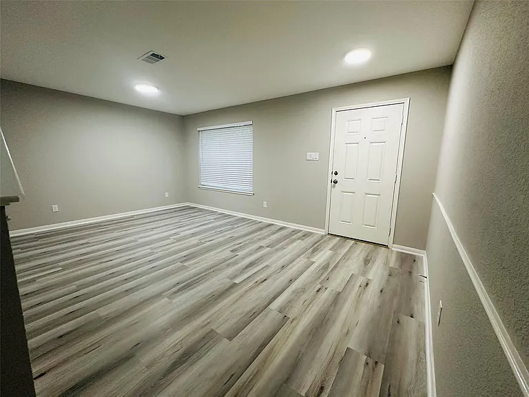 3514 Benjamin Franklin Ln — Photo 6