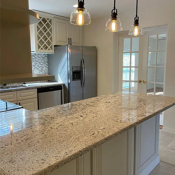 1424 Chesterfield Dr — Photo 9