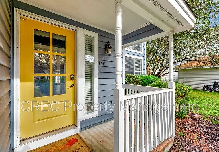 1411 Oaklanding Rd — Photo 1