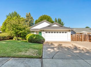 1131 Hampton Dr, Central Pt, OR 97502