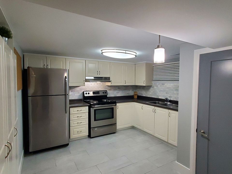 1st image of 197 Honiton St #Basement