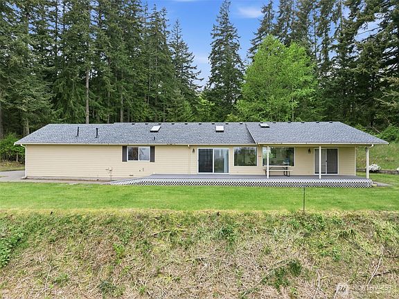 2nd image of 99 W Cross Island Road