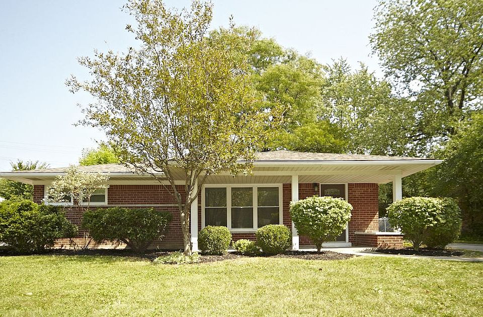 1st image of 28060 Red Leaf Ln