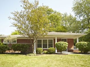 28060 Red Leaf Ln, Southfield, MI 48076