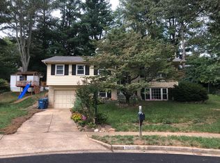 1822 Midlothian Ct, Vienna, VA 22182
