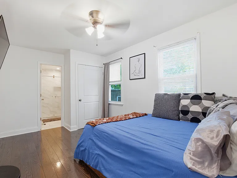 4318 Lawrence St — Photo 12
