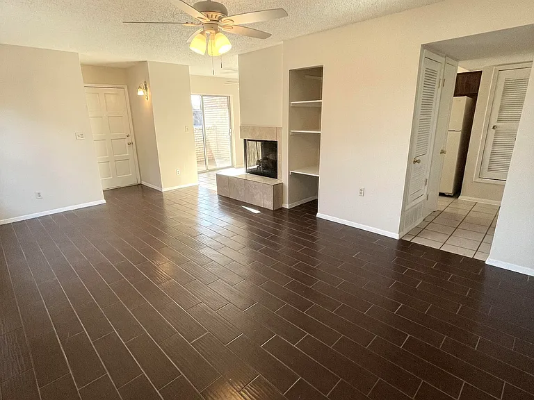 2821 Beachcomber Dr #B — Photo 3