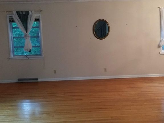 2nd image of 3843 Wynnwood Dr