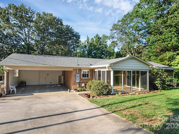 4th image of 121 Ethel Dr
