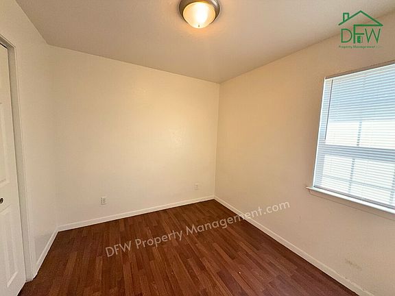 4th image of 809 W Walnut St APT B2