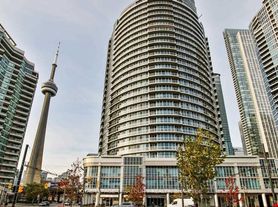 218 Queens Quay W