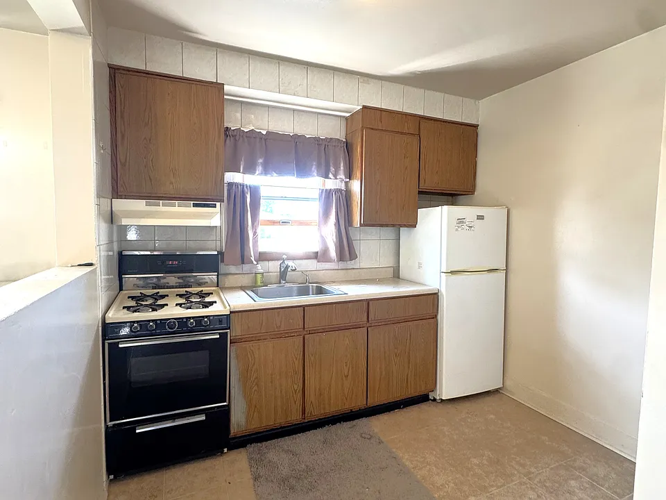 157-33 12th Ave #2F