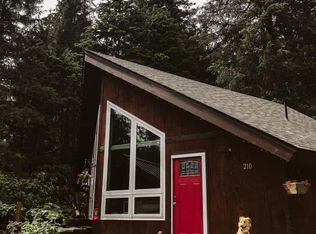 210 Birdhouse Loop, Girdwood, AK 99587