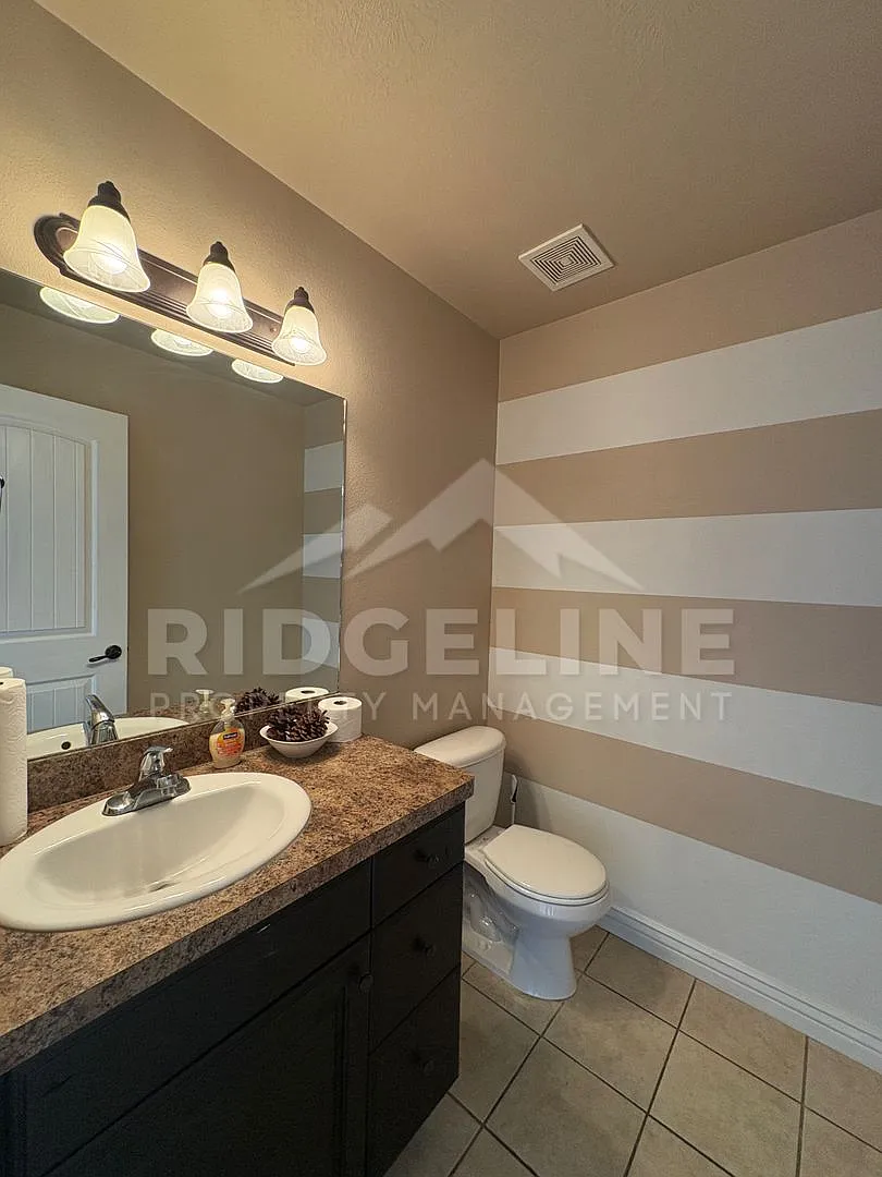 3 Bedroom Townhome in Rexburg — Photo 3