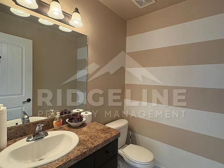 470 Sunflower Rd — Photo 3
