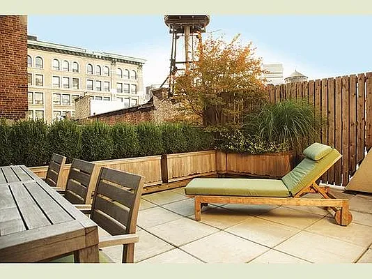 Sold by Stribling | media 17