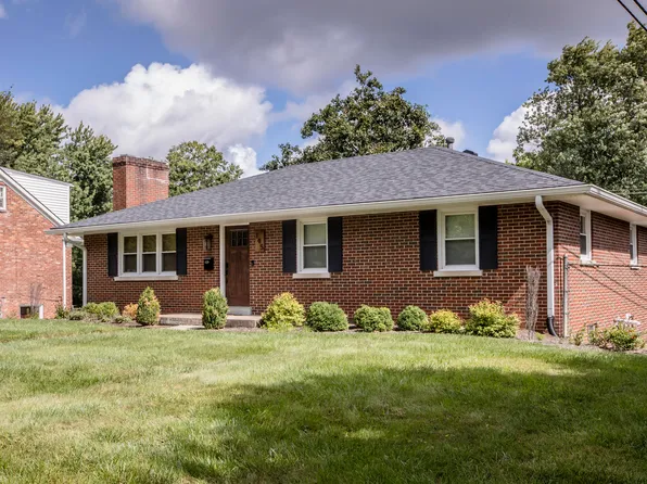 145 Vanderbilt Dr, Lexington, KY 40517