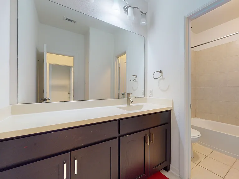123 Palacio St — Photo 38
