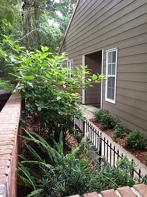 3rd image of 439 NW 50th Blvd