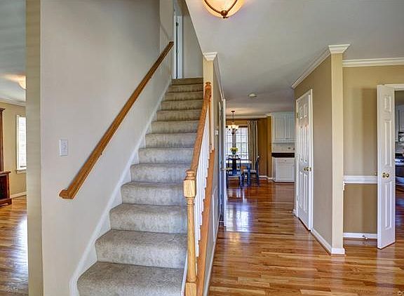 4th image of 10303 Slidingrock Dr