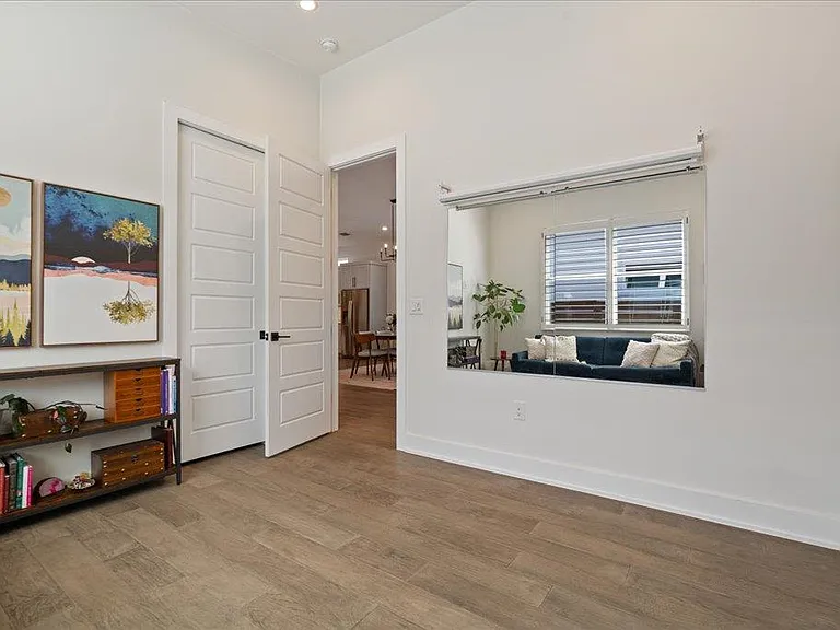 7009 Zachary Dr — Photo 16