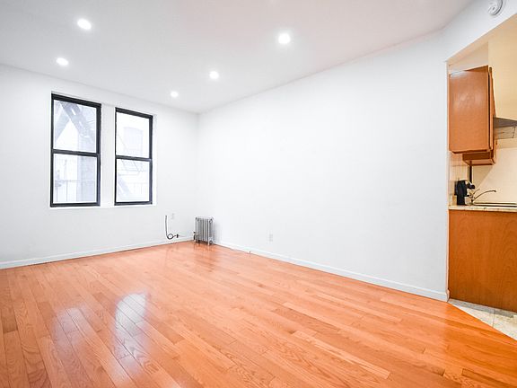 3rd image of 525 W 158th St APT 2F