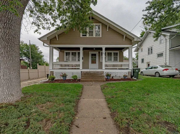 2116 S Paxton St, Sioux City, IA 51106