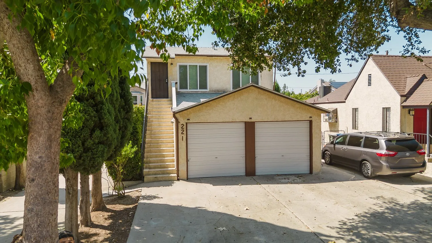 2 bed, 800 sqft, $2,500 — Photo 3