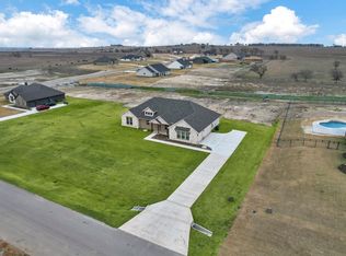 128 Velds Dr, Decatur, TX 76234