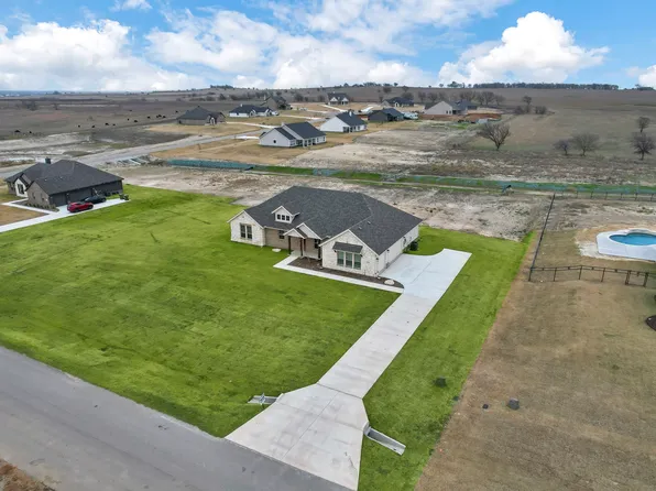 128 Velds Dr, Decatur, TX 76234