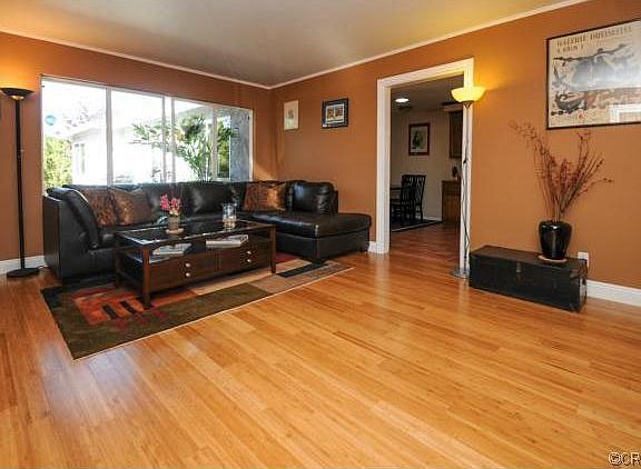 2nd image of 3515 Cricklewood St