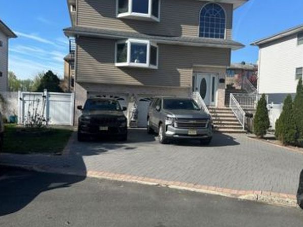 19 Acorn Rd