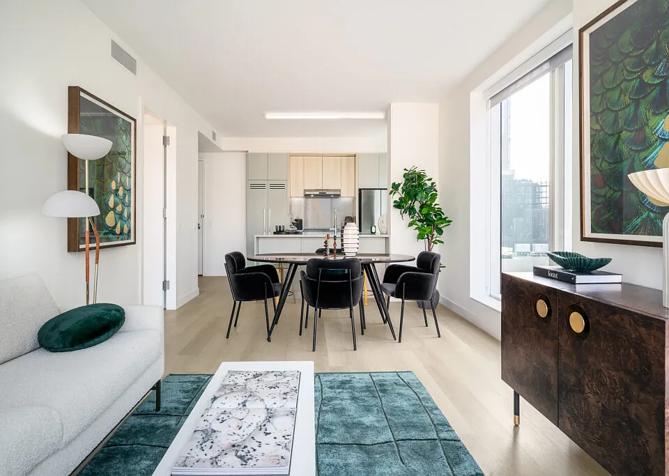 17 Hanover Pl #14H