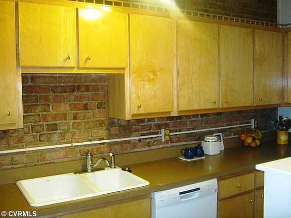 3rd image of 503 S Davis Ave #U8