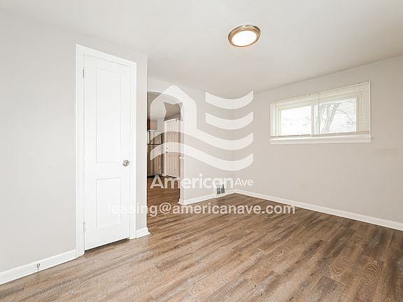 5th image of 1015 Virginia St