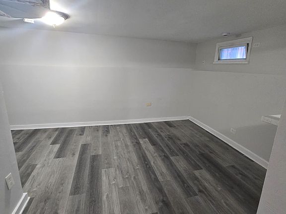 5th image of 1633 S California Ave