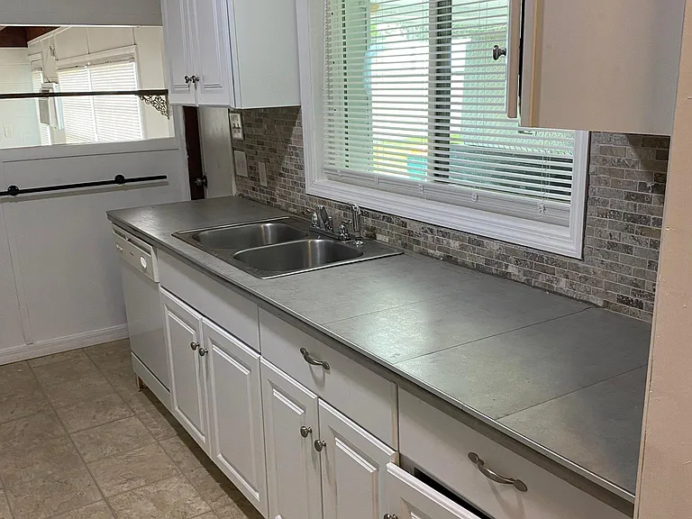 3235 Cedarbrook Dr — Photo 6