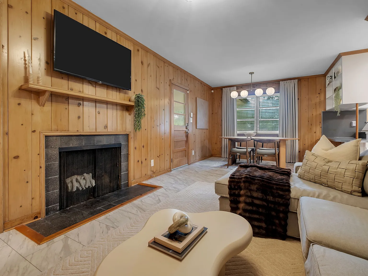 5 bed, 1922 sqft, $620 — Photo 4