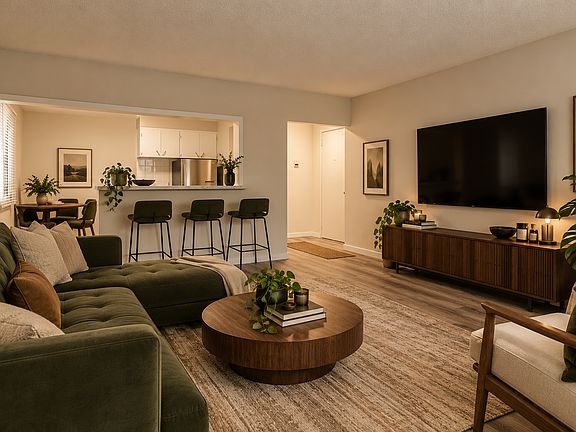 3rd image of 1028 13th Ave SW #5