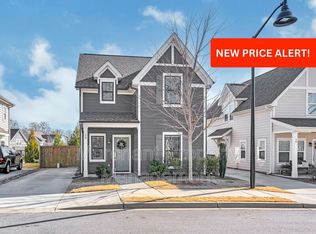 20 Greenridge Dr, Greenville, SC 29607