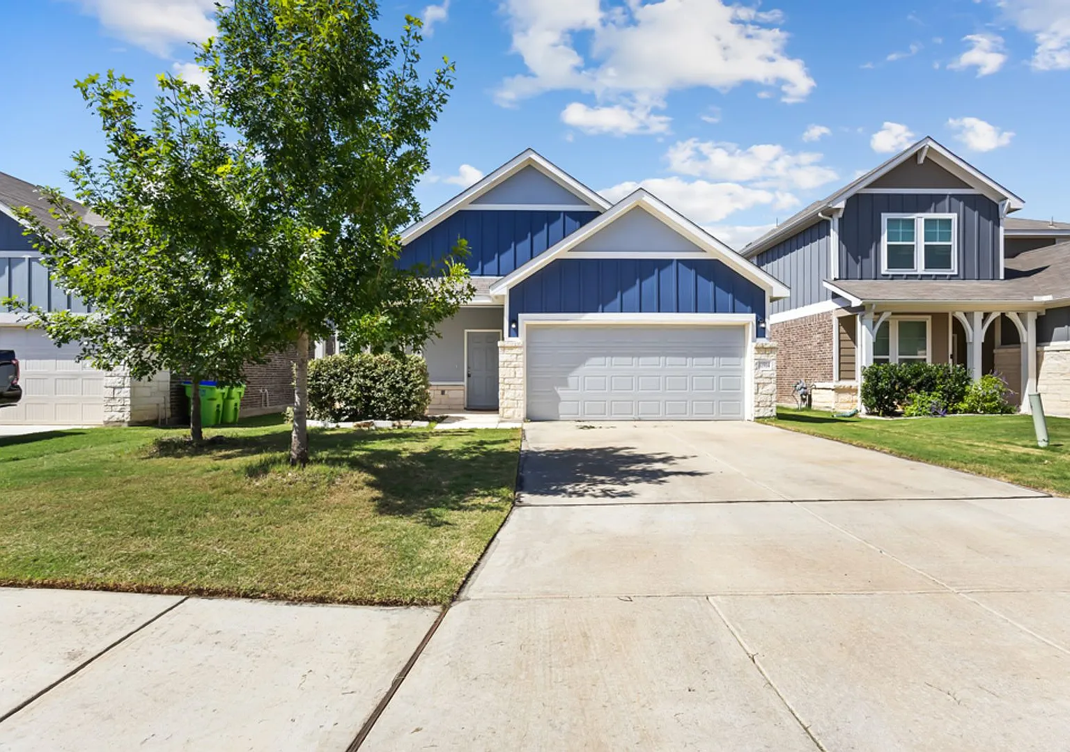 3 Bedroom 2 Bathrooms located in Davis Ranch Subdivision — Photo 2