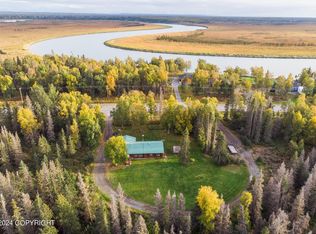 2561 Beaver Loop Rd, Kenai, AK 99611