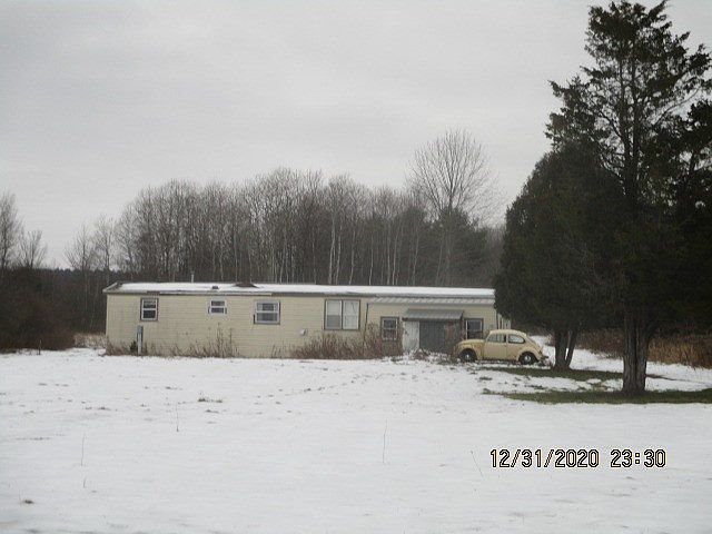 2nd image of 124 Brickhouse Rd