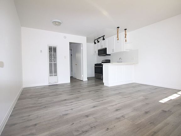 2nd image of 129 S Avenue 54 #2