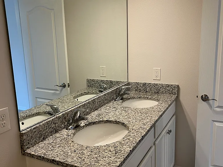 600 Northern Way #1005 — Photo 31