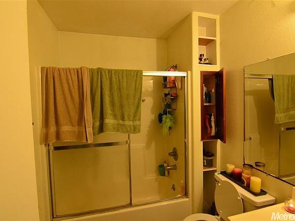 4th image of 6317 33rd Ave