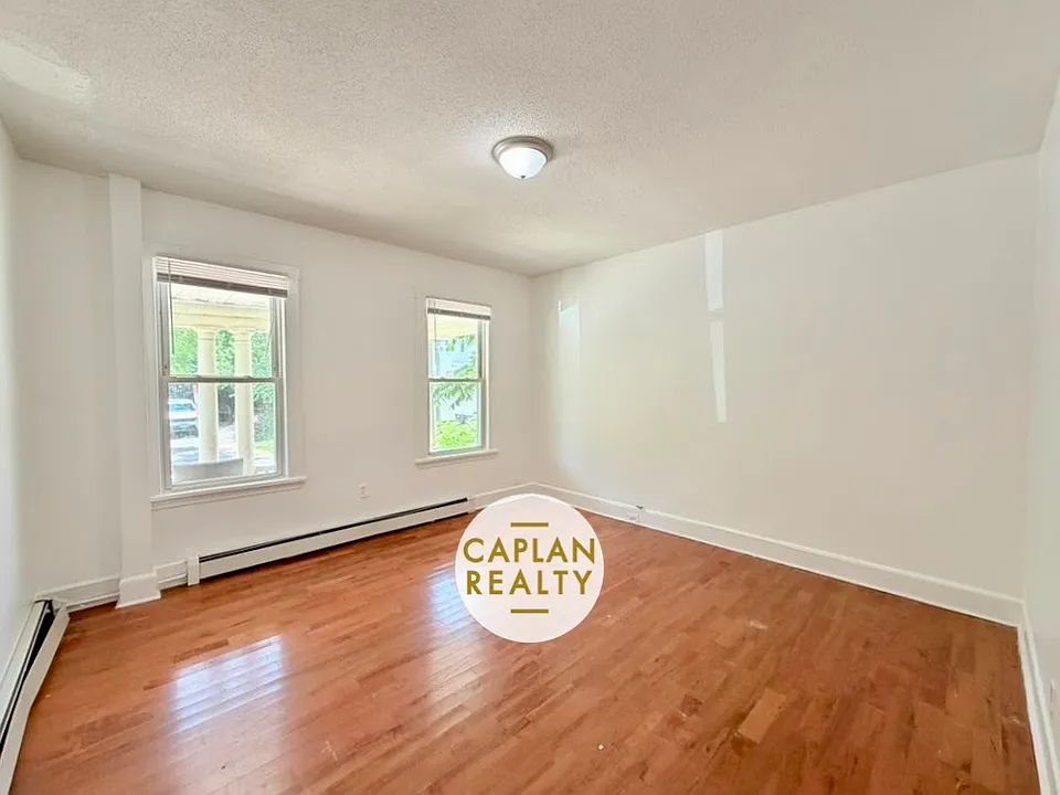 27 Elliott St #1A