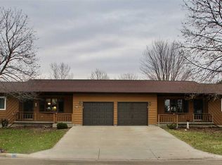 501-505 Santa Maria Dr, Arlington, WI 53911
