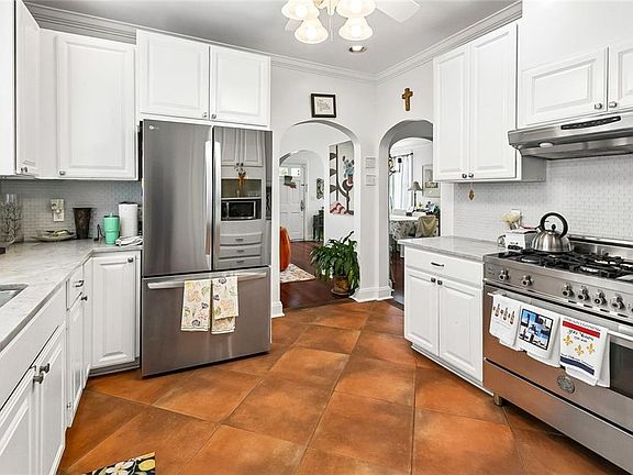 5th image of 3308 Nashville Ave